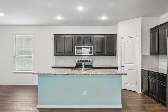 1025 Mason Street, Aubrey, TX 76227