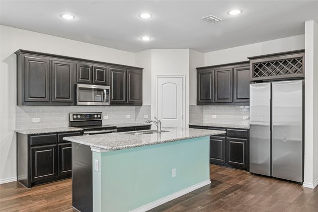 1025 Mason Street, Aubrey, TX 76227