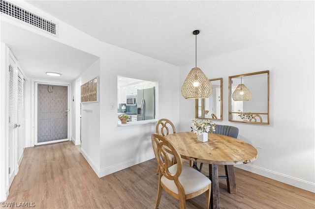 300 Forest Lakes BLVD 312, Naples, FL 34105