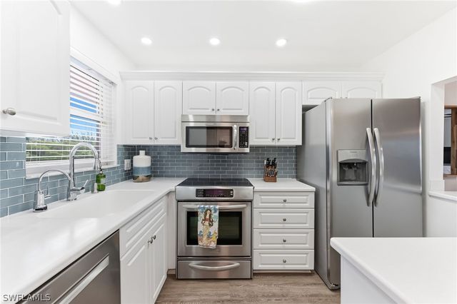 300 Forest Lakes BLVD 312, Naples, FL 34105