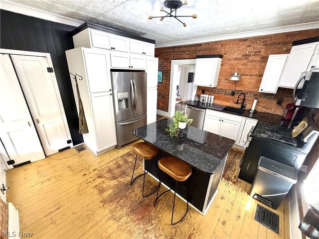 605 Putnam Avenue, Zanesville, OH 43701