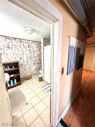 605 Putnam Avenue, Zanesville, OH 43701