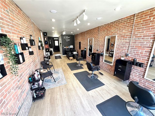 605 Putnam Avenue, Zanesville, OH 43701