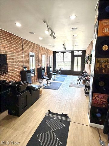 605 Putnam Avenue, Zanesville, OH 43701