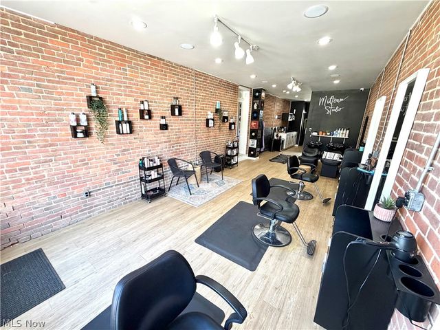 605 Putnam Avenue, Zanesville, OH 43701