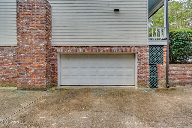 1013 Fairway Cove, Brandon, MS 39047