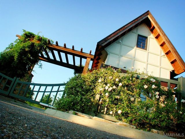 3900 TURNING LEAF Loop, Montgomery, AL 36116