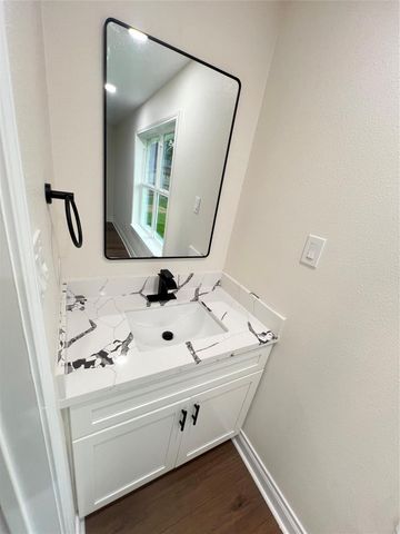 5303 Ingomar Way, Houston, TX 77053