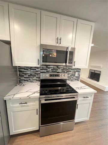 5303 Ingomar Way, Houston, TX 77053