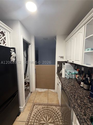 15171 SW 70th St, Miami, FL 33193