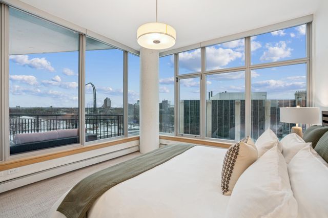 1120 S 2nd Street 408, Minneapolis, MN 55415