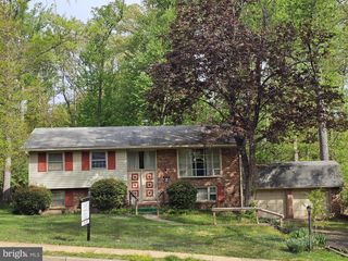 117 KINGSLEY RD SW, Vienna, VA 22180