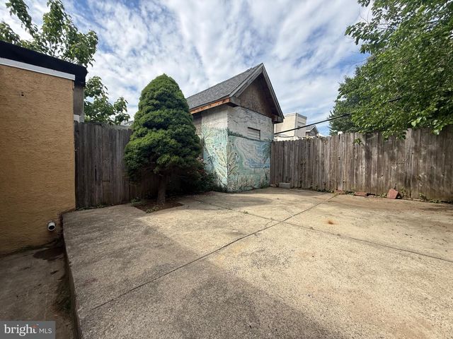 1743 ORTHODOX ST, Philadelphia, PA 19124