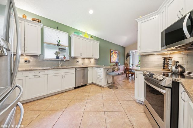 11709 Highland Pl, Coral Springs, FL 33071