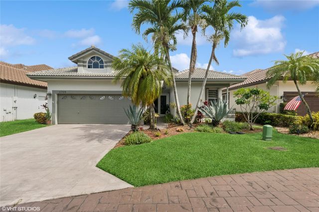 11709 Highland Pl, Coral Springs, FL 33071