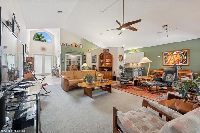 11709 Highland Pl, Coral Springs, FL 33071