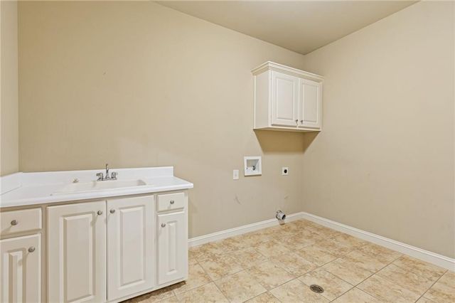 560 Arcaro Drive, Alpharetta, GA 30004