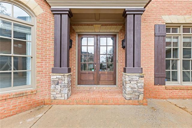 560 Arcaro Drive, Alpharetta, GA 30004