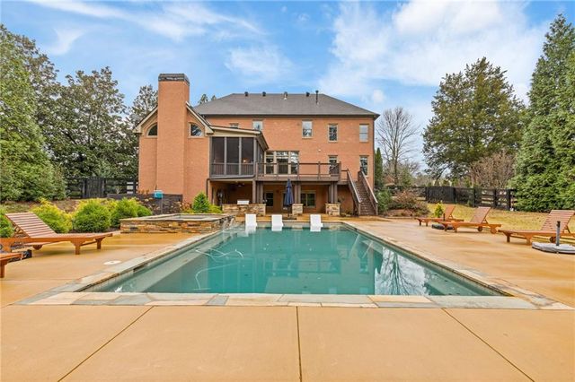 560 Arcaro Drive, Alpharetta, GA 30004
