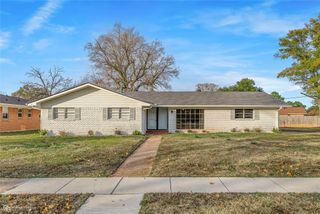 2425 Belmont Boulevard, Bossier City, LA 71111