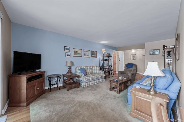 88-08 151 Avenue 5C, Howard Beach, NY 11414
