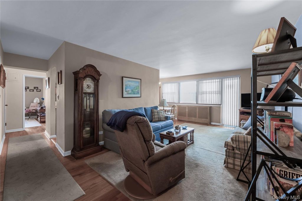 88-08 151 Avenue 5C, Howard Beach, NY 11414