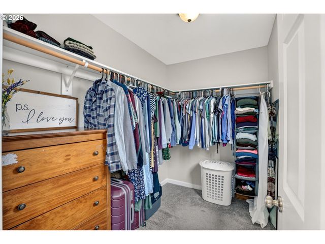 717 Ne 382ND St, La Center, WA 98629