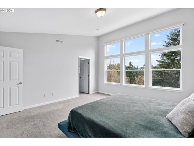 717 Ne 382ND St, La Center, WA 98629