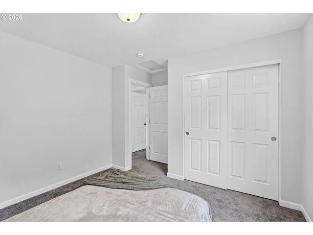 717 Ne 382ND St, La Center, WA 98629