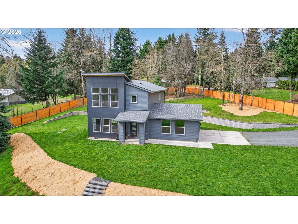 717 Ne 382ND St, La Center, WA 98629