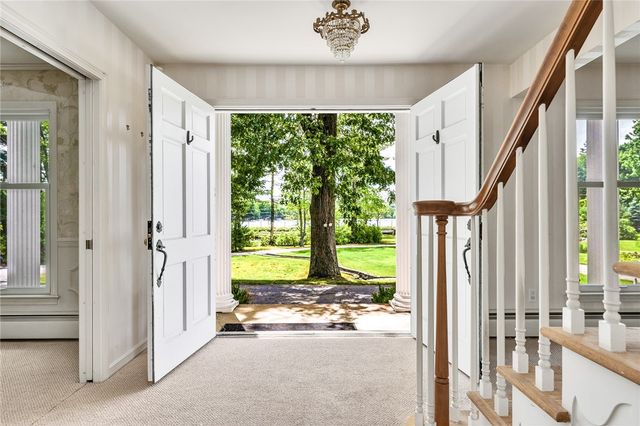 14 Reservoir Avenue, Johnston, RI 02919