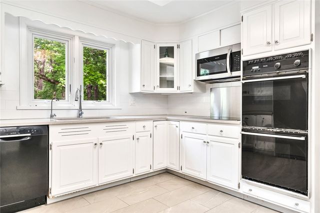 14 Reservoir Avenue, Johnston, RI 02919