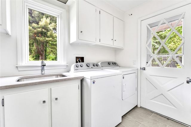 14 Reservoir Avenue, Johnston, RI 02919