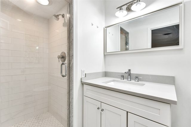 14 Reservoir Avenue, Johnston, RI 02919