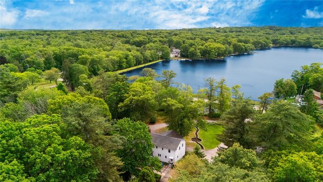 14 Reservoir Avenue, Johnston, RI 02919