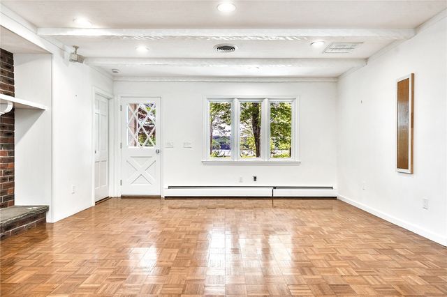 14 Reservoir Avenue, Johnston, RI 02919