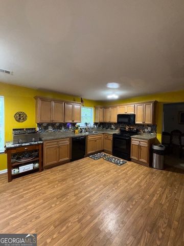 11045 Southwood Drive, Hampton, GA 30228