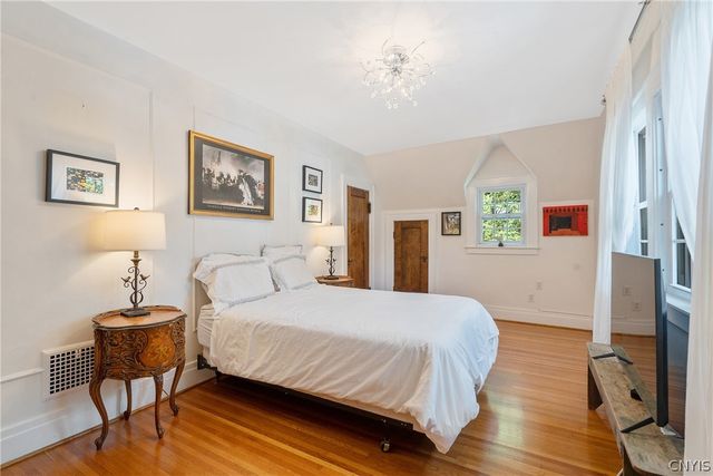 109 Euclid Terrace, Syracuse, NY 13210