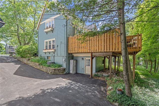 109 Euclid Terrace, Syracuse, NY 13210
