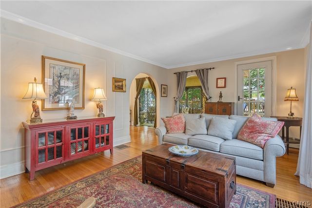 109 Euclid Terrace, Syracuse, NY 13210