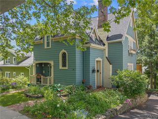 109 Euclid Terrace, Syracuse, NY 13210