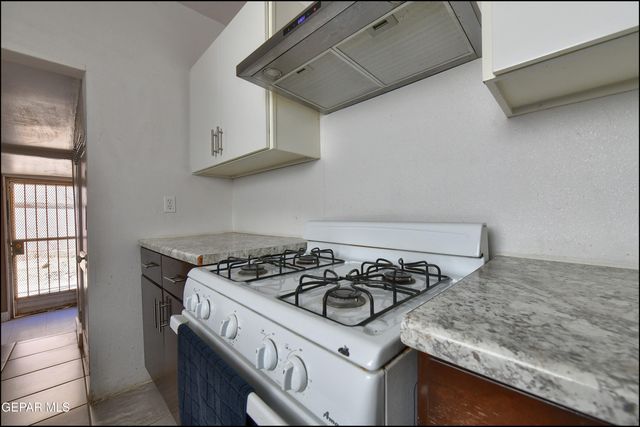 1609 GEORGIA Place, El Paso, TX 79902