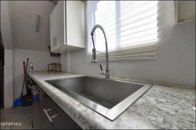 1609 GEORGIA Place, El Paso, TX 79902