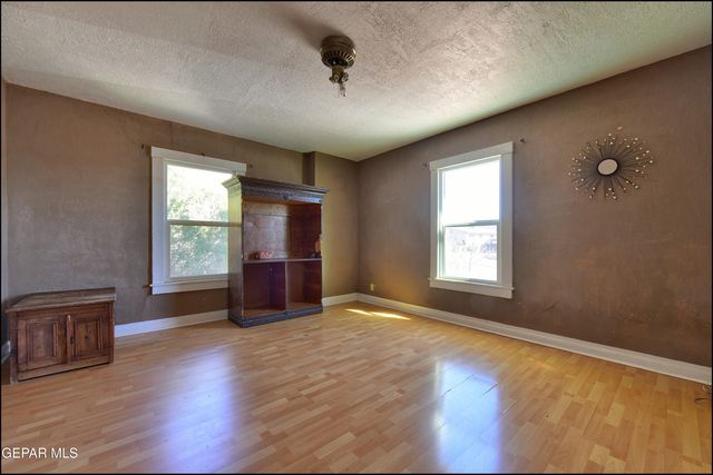 1609 GEORGIA Place, El Paso, TX 79902