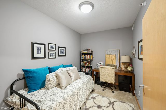 7601 Aldrich Avenue S 215, Richfield, MN 55423
