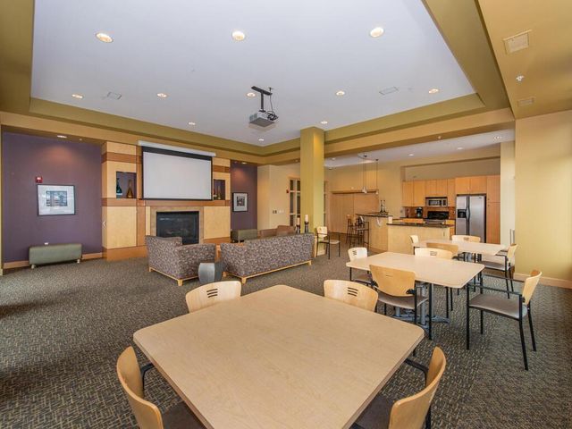 7601 Aldrich Avenue S 215, Richfield, MN 55423