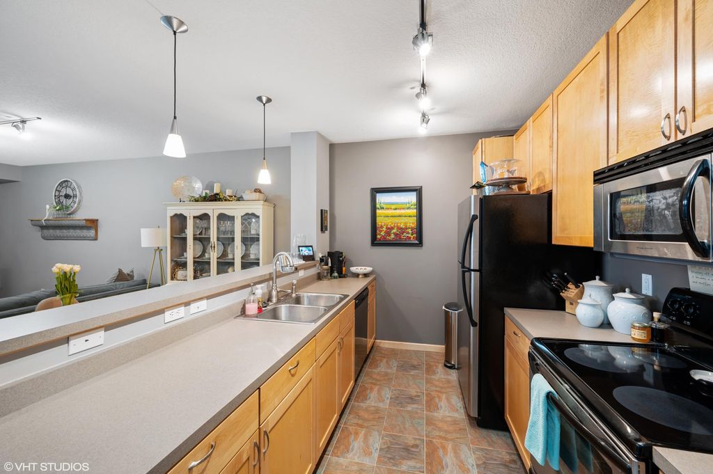 7601 Aldrich Avenue S 215, Richfield, MN 55423 — photo 5
