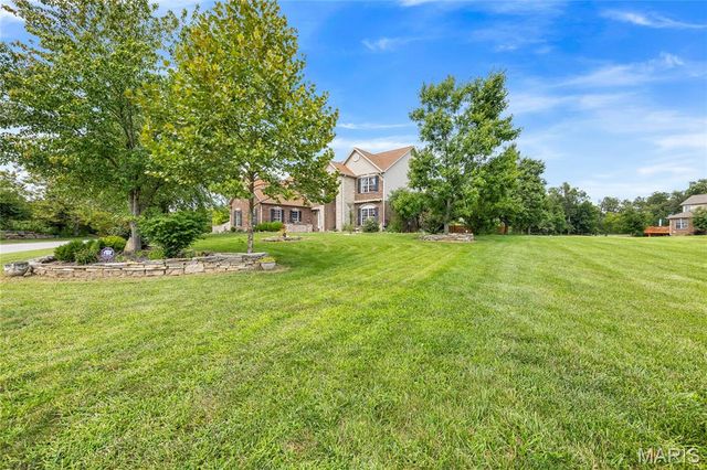 5025 Edinburg Court, Columbia, IL 62236
