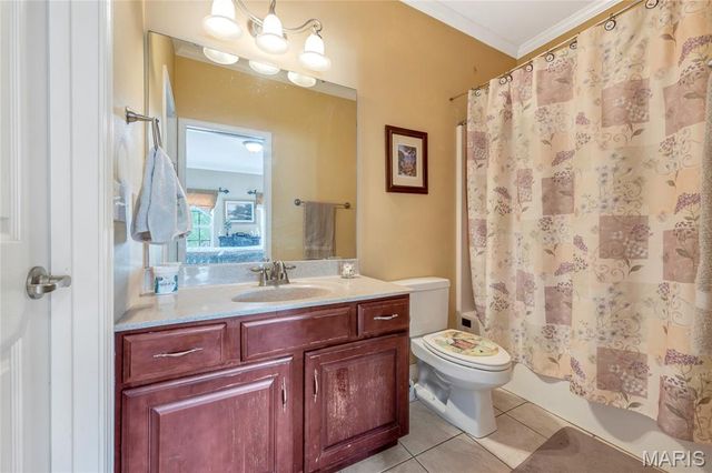 5025 Edinburg Court, Columbia, IL 62236
