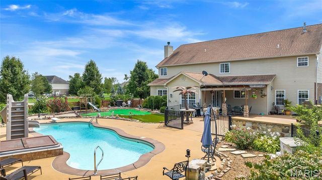 5025 Edinburg Court, Columbia, IL 62236